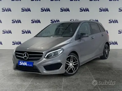 Usata Mercedes B180 Premium 109 CV (80 kW) 2017 Grigio Monovolume