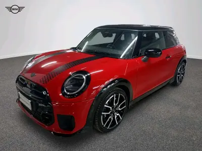 Begagnad Mini John Cooper Works 204 HK (150 kW) 2024 Röd Halvkombi