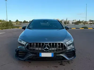 Usata Mercedes A180 116 CV (85 kW) 2019 Grigio Berlina