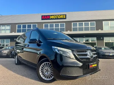 Usata Mercedes V220 Premium 190 CV (139 kW) 2019 Nero Monovolume