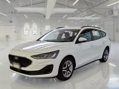 Usata Ford Focus Business Edition 120 CV (88 kW) 2022 Bianco Station wagon