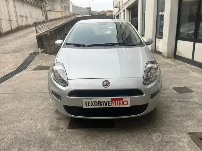 Usata Fiat Punto Street 95 CV (69 kW) 2017 Bianco Utilitaria
