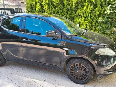 Usata Lancia Ypsilon