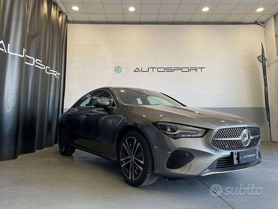 Usata Mercedes CLA200 Advanced 163 CV (119 kW) 2024 Grigio Coupé