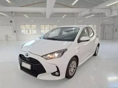 Usata Toyota Yaris Hybrid