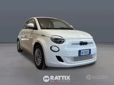 Usata Fiat 500e Icon 42 kW (58 CV) 2024 Bianco Berlina