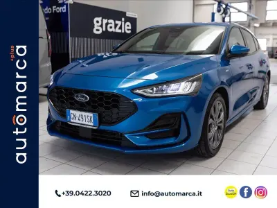 Usata Ford Focus ST-Line 125 CV (91 kW) 2023 Desert island blue (metallizzato) Berlina