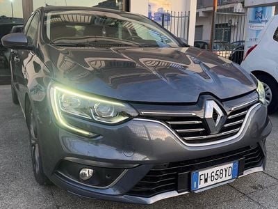 Brugt Renault Mégane IV Intens 116 HK (85 kW) 2019 Grå Sedan