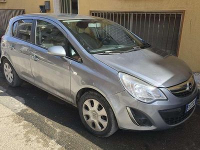 Usata Opel Corsa Edition 75 CV (55 kW) 2012 Grigio Utilitaria