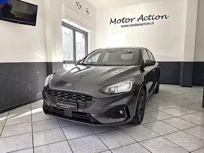 Usata Ford Focus ST-Line 120 CV (88 kW) 2022 Grigio Berlina