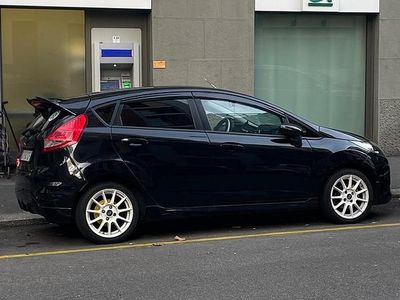 Usata Ford Fiesta 60 CV (44 kW) 2011 Nero Utilitaria