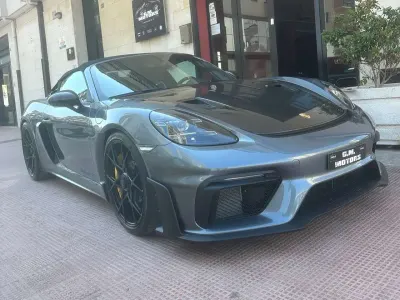 Usata Porsche 718 500 CV (367 kW) 2024 Grigio vanadio metallizzato Cabrio
