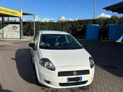 Usata Fiat Punto 75 CV (55 kW) 2009 Bianco Utilitaria