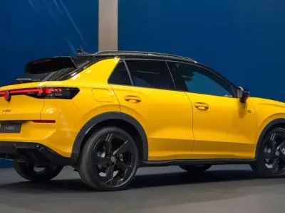 Nuova VW T-Roc Style 150 CV (110 kW) 2025 Argento SUV