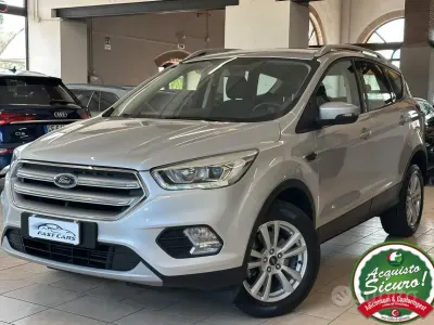 Usata Ford Kuga Business Edition 120 CV (88 kW) 2019 Grigio SUV
