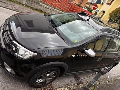 Usata Dacia Sandero 90 CV (66 kW) 2019 Nero Berlina