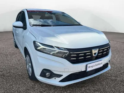 Usata Dacia Sandero Comfort 101 CV (74 kW) 2021 Bianco Berlina