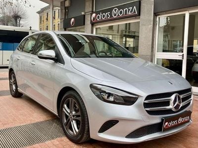 Usata Mercedes B180 116 CV (85 kW) 2019 Silver artic Monovolume