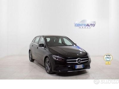 Usata Mercedes B180 Business 108 CV (79 kW) 2019 Nero Monovolume