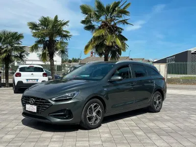 Usata Hyundai i30 Prime 119 CV (87 kW) 2023 Grigio Station wagon