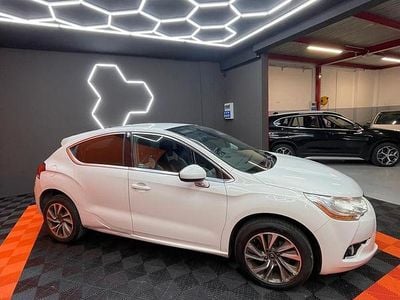 Usata DS Automobiles DS4 So Chic 120 CV (88 kW) 2012 Bianco Berlina