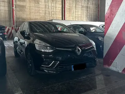 Usata Renault Clio Intens 90 CV (66 kW) 2017 Nero