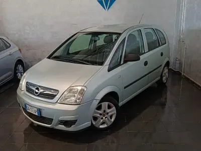 Usata Opel Meriva Club 90 CV (66 kW) 2009 Blu Monovolume