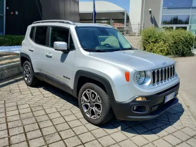 Usata Jeep Renegade Limited 140 CV (102 kW) 2015 Argento SUV