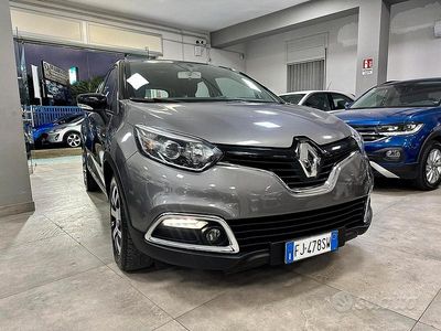 Usata Renault Captur Intens 90 CV (66 kW) 2017 Grigio SUV