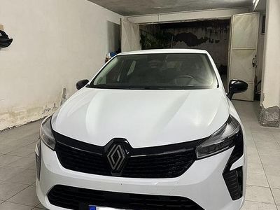 Bianco Usata 2025 Renault Clio V Berlina | 18.000 € (Buon prezzo)