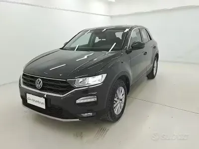 Usata VW T-Roc Style 110 CV (80 kW) 2021 Grigio SUV