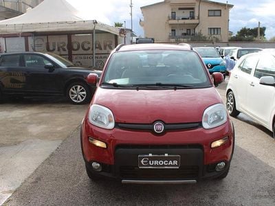 Usata Fiat Panda 4x4 S 95 CV (69 kW) 2016 Rosso Utilitaria