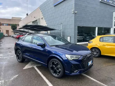 Usata Audi Q3 Sportback S-Line 150 CV (110 kW) 2021 Blu/azzurro SUV