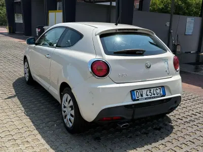 Usata Alfa Romeo MiTo Distinctive 79 CV (58 kW) 2009 Bianco Utilitaria