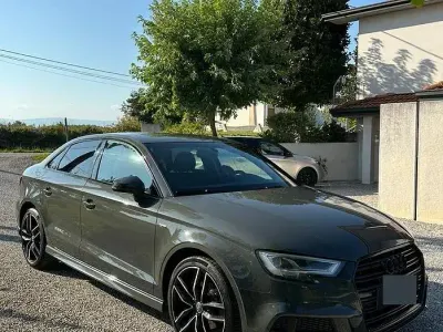Usata Audi A3 S-Line 116 CV (85 kW) 2019 Grigio Berlina