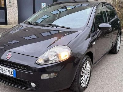 Usata Fiat Punto Street 77 CV (56 kW) 2016 Nero Utilitaria