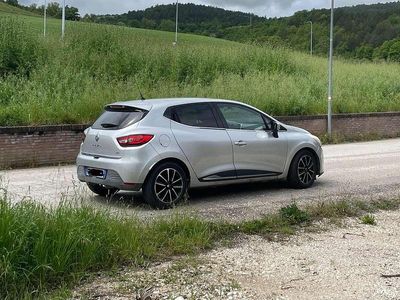 Usata Renault Clio IV 90 CV (66 kW) 2014 Argento Berlina