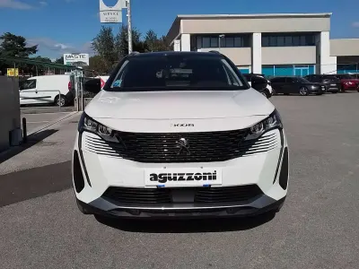 Usata Peugeot 3008 Allure 181 CV (133 kW) 2021 Bianco SUV