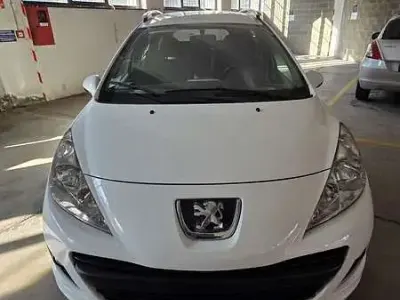 Käytetty Peugeot 207 95 HP (69 kW) 2010 Valkoinen Farmari