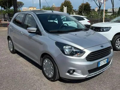 Usata Ford Ka 71 CV (52 kW) 2016 Argento Berlina
