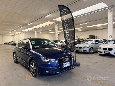 Usata Audi A1 Attraction 122 CV (89 kW) 2011 Blu Utilitaria