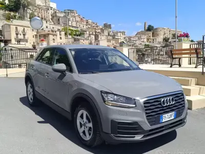 Usata Audi Q2 Business 116 CV (85 kW) 2019 Grigio SUV