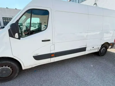 Usata Opel Movano 145 CV (106 kW) 2019 Bianco Monovolume