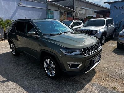 Usata Jeep Compass Limited 140 CV (102 kW) 2018 Verde SUV
