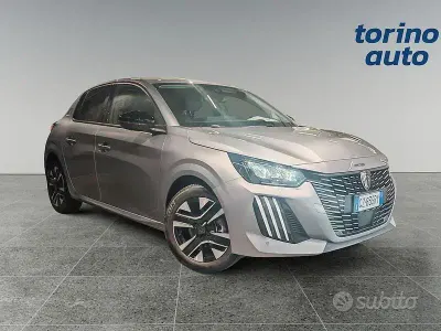 Usata Peugeot 208 Allure 102 CV (75 kW) 2025 Grigio Utilitaria