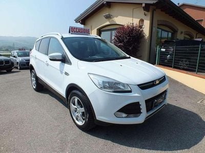 Usata Ford Kuga 140 CV (102 kW) 2014 Bianco SUV