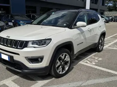 Usata Jeep Compass Limited 140 CV (102 kW) 2018 Bianco SUV