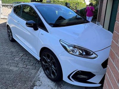 Usata Ford Fiesta ST-Line 86 CV (63 kW) 2018 Bianco Utilitaria