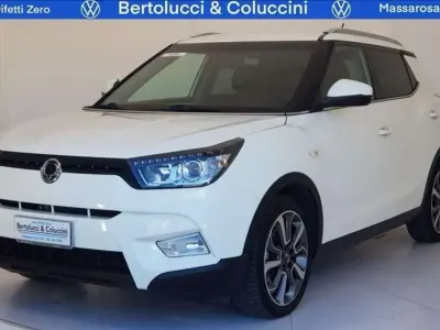 Usata SsangYong Tivoli 128 CV (94 kW) 2015 Bianco pastello SUV