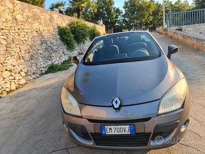 Usata Renault Mégane Cabriolet 110 CV (80 kW) 2012 Grigio Cabrio